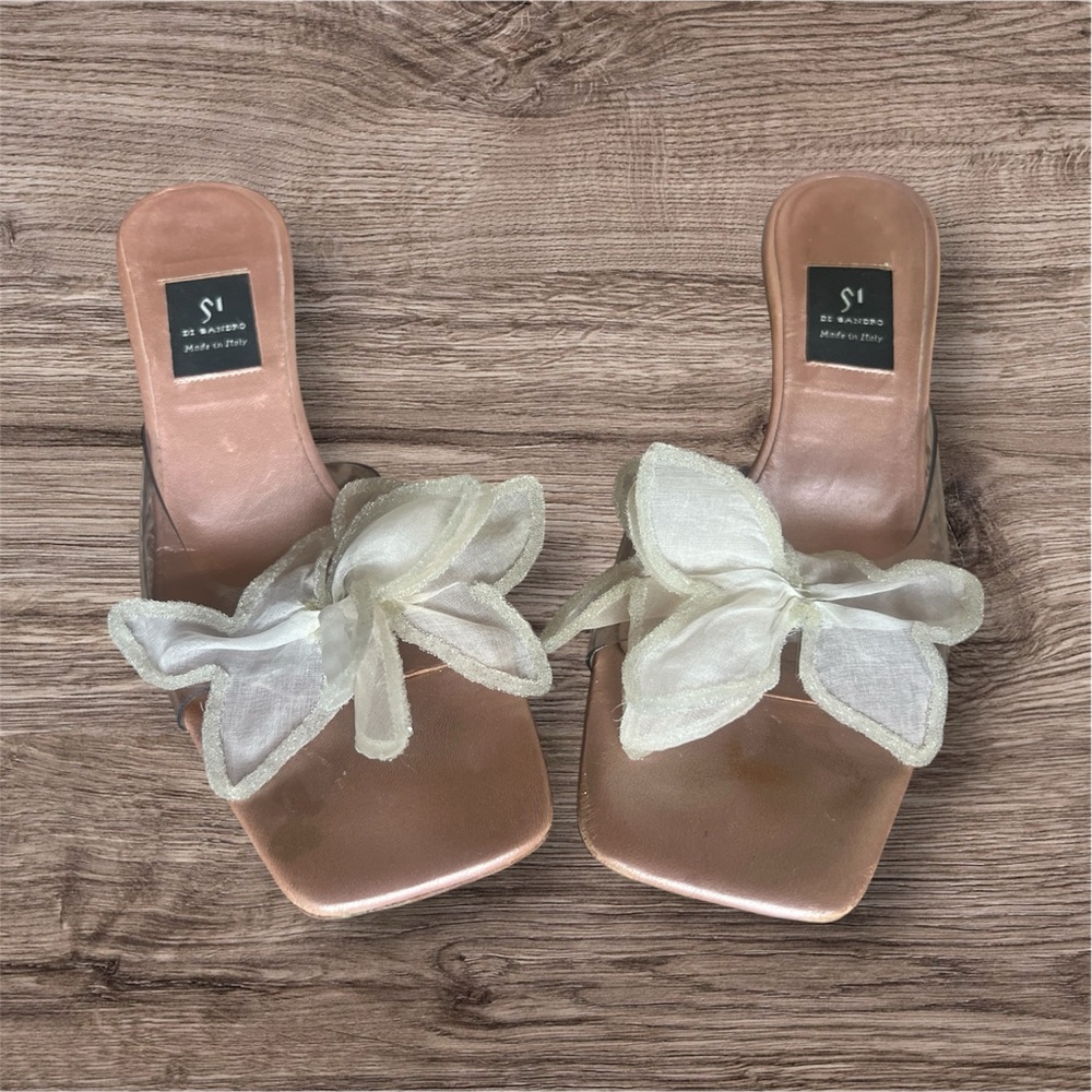 Vintage Di Sandro heels - Cream with a Bow